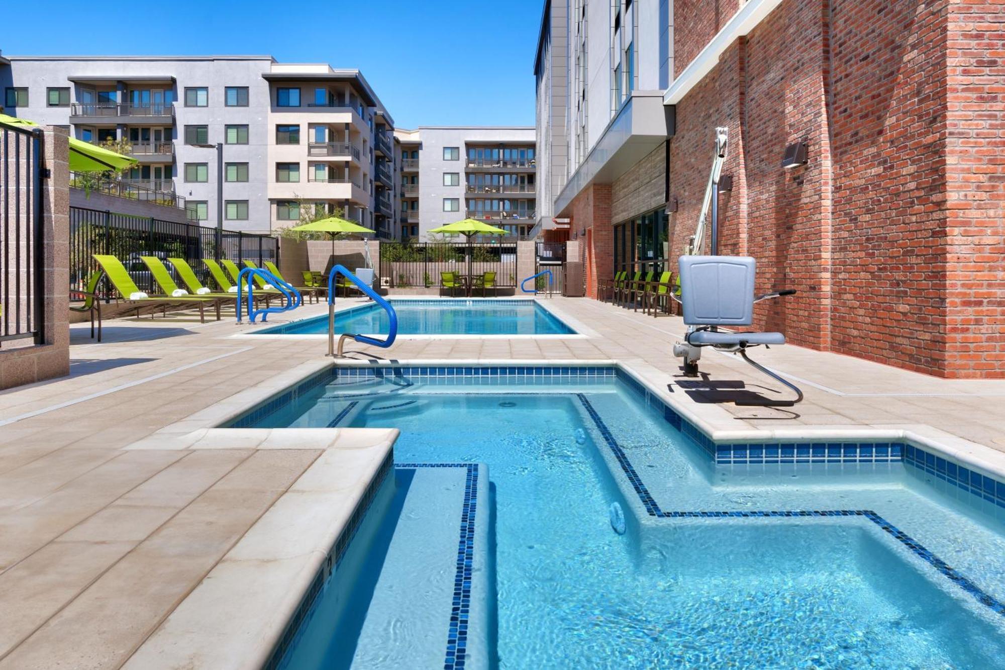 Springhill Suites By Marriott Phoenix Scottsdale Exterior foto